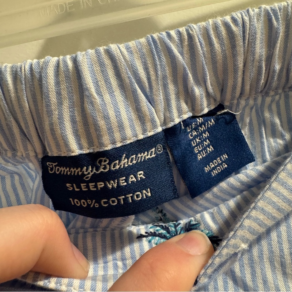 100% Cotton Tommy Bahama Light Blue Striped Palm-Print Pajama Top - Picture 6 of 6